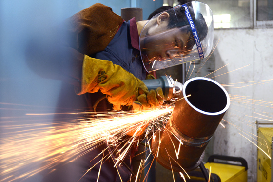 �����̳�