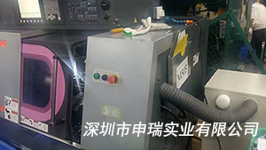 ���̾�����