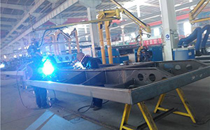 ���̾�����